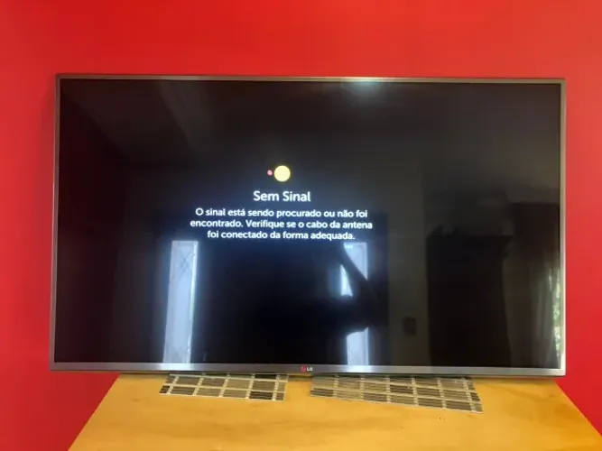 TV LG 49" Polegadas - com controle original