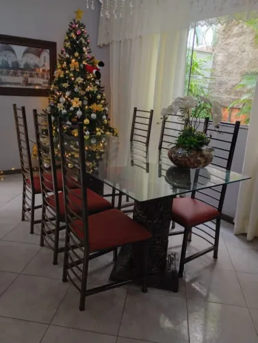 Mesa de jantar 6 ou 8 lugares + Aparador - Personalizada - Raridade