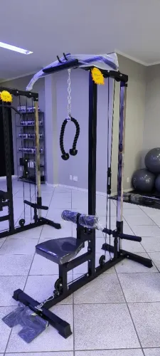 Pulley com remada 