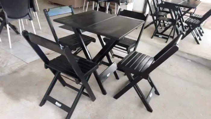 jogo de mesa de madeira 70x70 