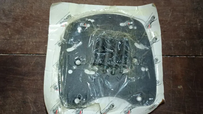 Suporte bagageiro Honda PCX 2015 em diante (usado)