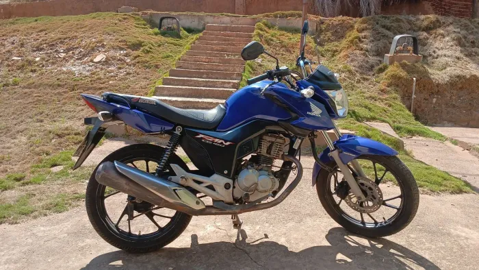 Honda Fan 160 único dono. analiso trocas