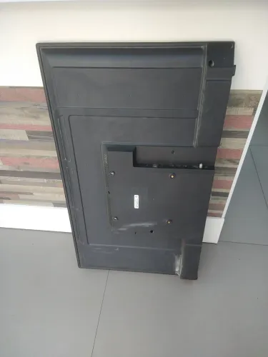 Tv PHILCO PTV42G52RCF tela Quebrada 