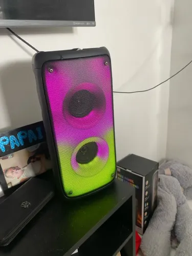 Caixa de Som Portátil com Iluminação RGB