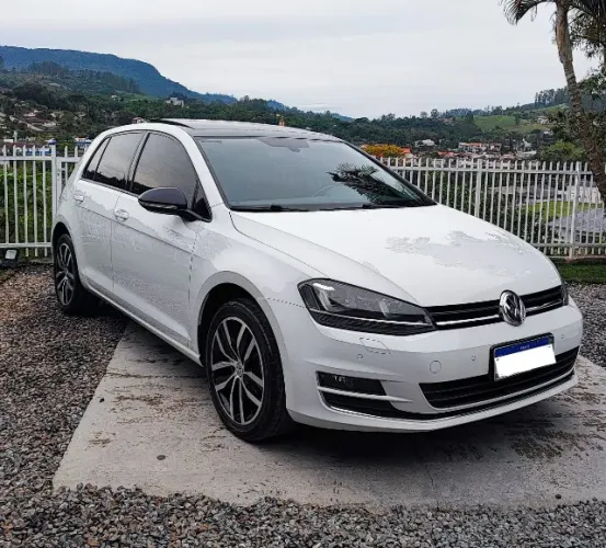 Volkswagen Golf Highline 1.4 TSI Total Flex Aut. 2016