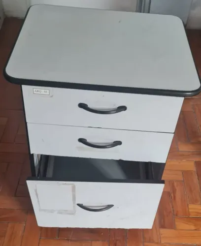 ARMÁRIO DE RODAS COM GAVETAS PARA ESCRITÓRIO