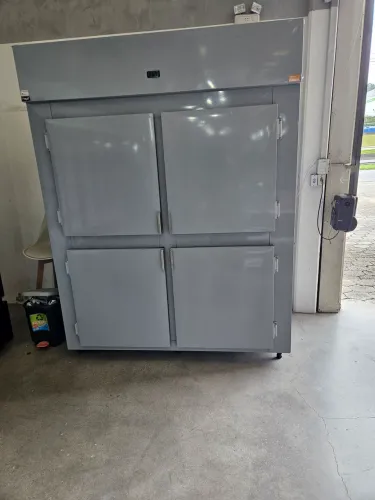 câmara fria 4 portas de 2030L para cervejas -5ºc nova