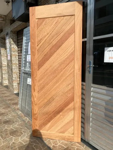 PORTA MADEIRA MACIÇA ANGELIM 2.10x80CM