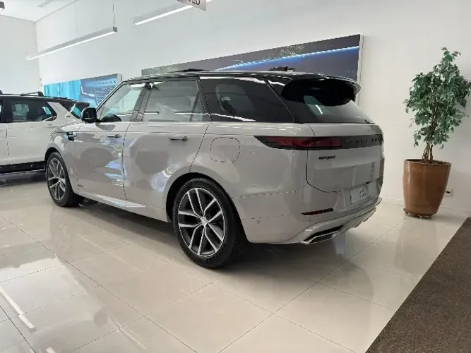 Land Rover Range R. Sport Autobio. 3.0 P550e (híb.) 2025