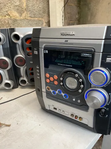 Som Toshiba 3 Discos MP3 - Ótimo Estado!