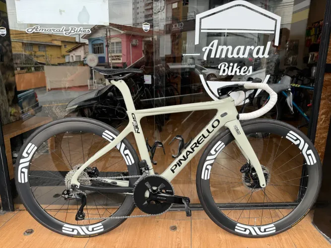 Speed Pinarello Gan ( Shimano 105 di2 12v )