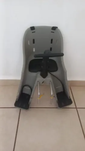 Vendo cadeirinha dianteira para bike