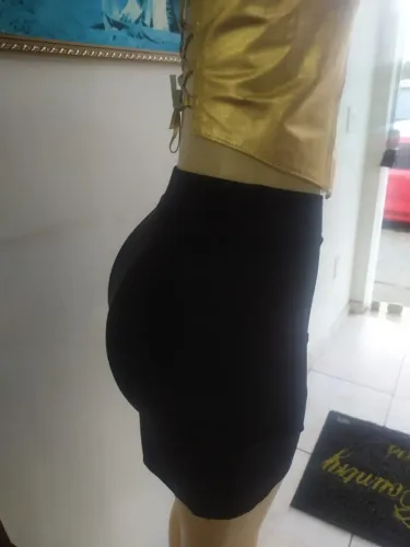 OPORTUNIDADE!! Saia de malha, justa com otimo caimento e todos os tamanhos