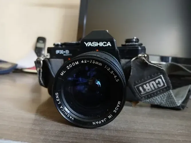 CAMERA ANALÓGICA YASHICA Fx-d 590,00