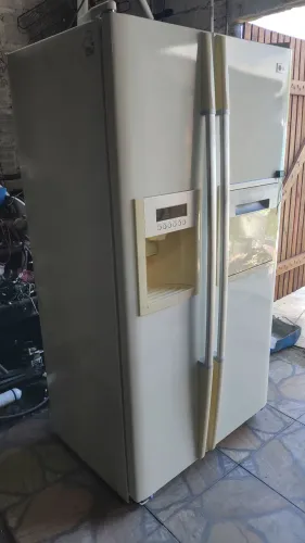 Geladeira side by Side