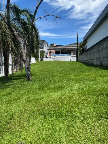 Lote no Condomínio do lago Goiânia