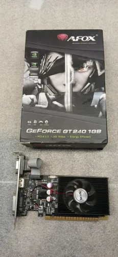 Placa de Video Geforce GT240 1GB DDR3 128 bits hdmi - dvi - vga