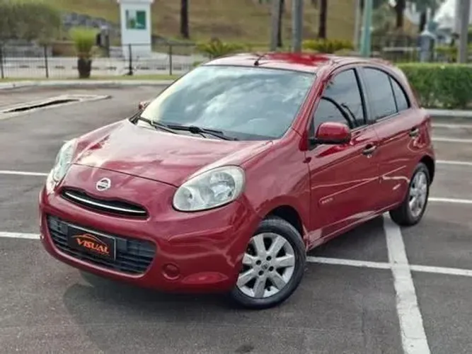 3- Nissan March S 1.6 16V Flex Fuel 5P 2013