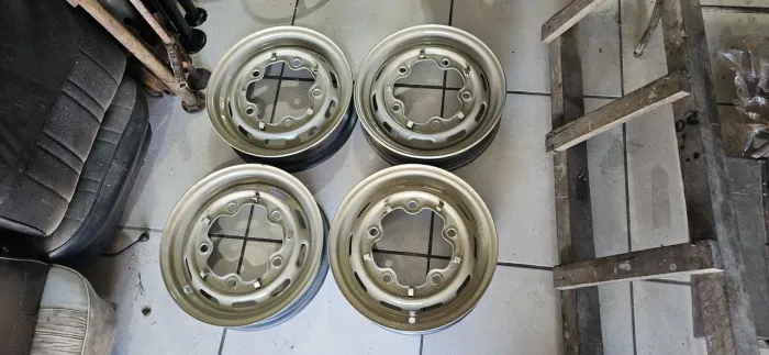 RODAS 5 FUROS ARO 15 ORIGINAL DO FUSCA