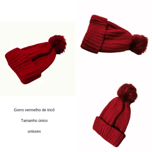 Gorro de tricô vermelho com pompom