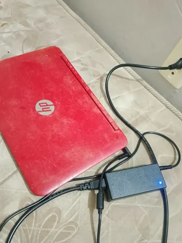 Notebook HP Intel Celeron N2830 @2.16GHz 4 Gb de RAM