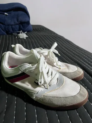 Vendo tenis da tommy original