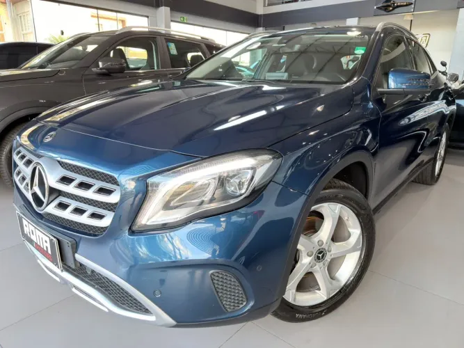 Mercedes-Benz GLA 200 Adv. 1.6/1.6 TB 16V Flex Aut. 2020