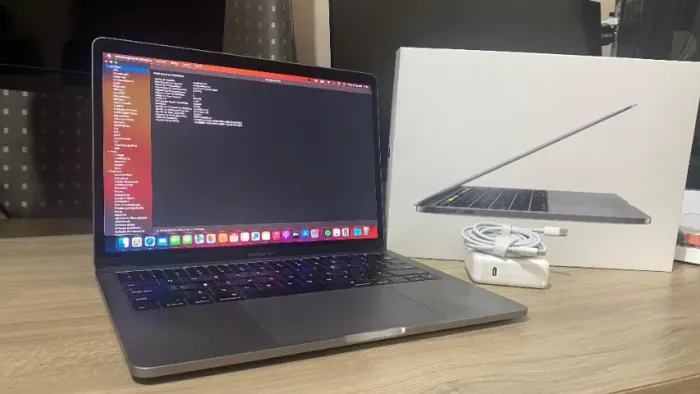 MacBook Pro (A1708) "13" (2017) - Rara Edição 16GB RAM