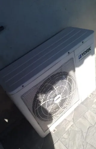 Ar condicionado 