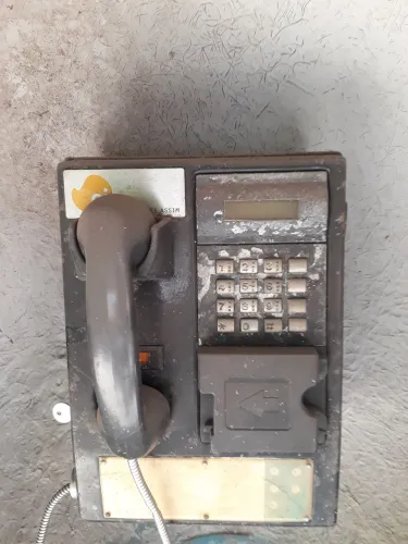Telefone de orelhao antigo original com chave 