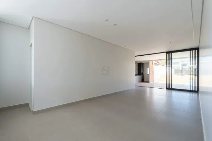 CASA 340m² - 5qts - Moderna - Planejada - Condominio Quintas do Sol