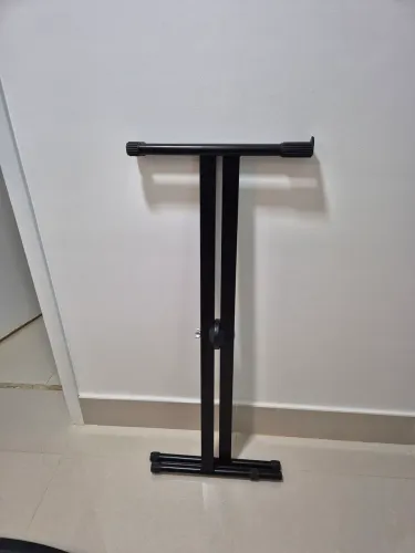 Estante para Teclado Vector