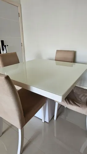 Mesa 1.20 x 1.20 branca