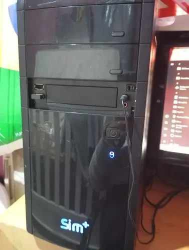 CPU Funcionando Perfeitamente - 4GB RAM + HD 500GB
