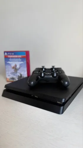 PS4 slim