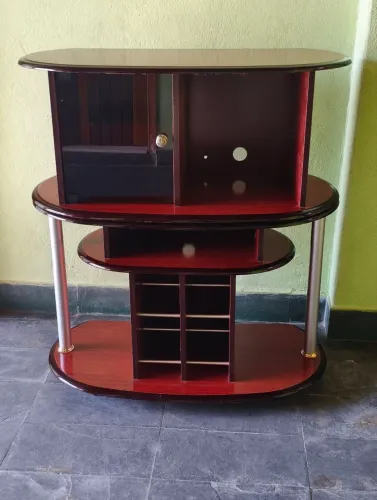 Rack com porta de vidro