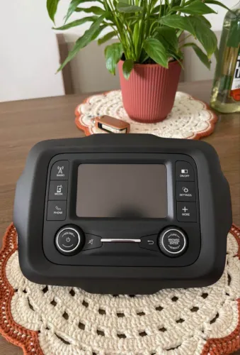 Rádio ORIGINAL JEEP RENEGADE