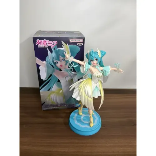 Hatsune Miku Figure Banpresto Evolve Swan Lake Original