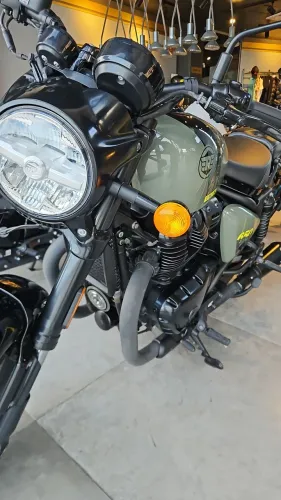 SHITGUN 650 - 0KM - YAN