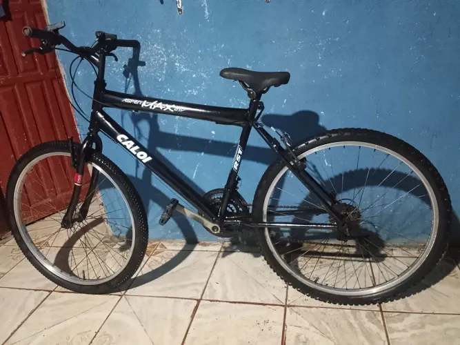 Bicicleta Caloi aro 26 semi nova faço entrega grátis 
