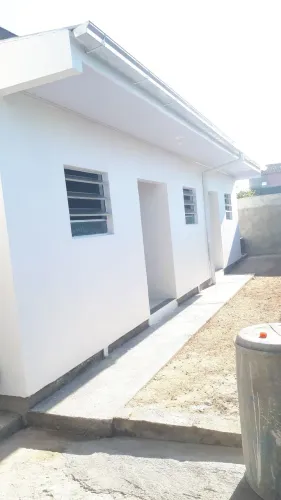 Alugo Kitnet Mobiliada c/ Maquina de lavar, Agua e Luz incluso. <br>