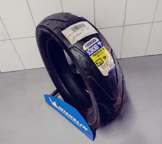 Pneu 140/75 aro 15 scorcher 11 novo