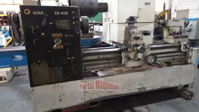 Torno Mecânico ROMI ES40B - 800x1500mm