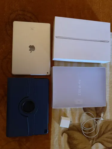 Vendo iPad 9 Geração Prateado