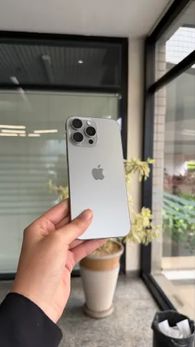 IPHONE 16 PRO MAX NATURAL 256 GN SEMINOVO