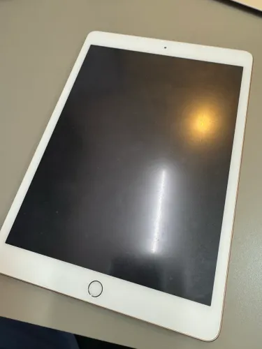 iPad 8 32gb sem marca de uso