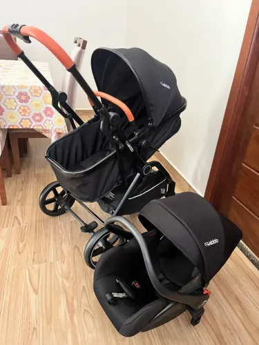 Carrinho e Bebê Conforto Kiddo Nomad 