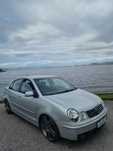 Volkswagen Polo Sed./sed. Comf. 2.0/2.0 Flex 8V 4P 2003