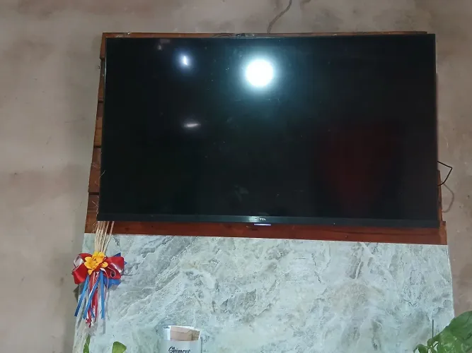 Vende-se smt tv 43 polegadas 900 reais