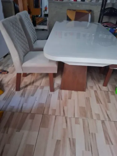 Mesa semi novo.
